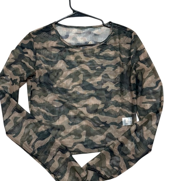 SHEIN Tops - SHEIN Camouflage Mesh Crop Top